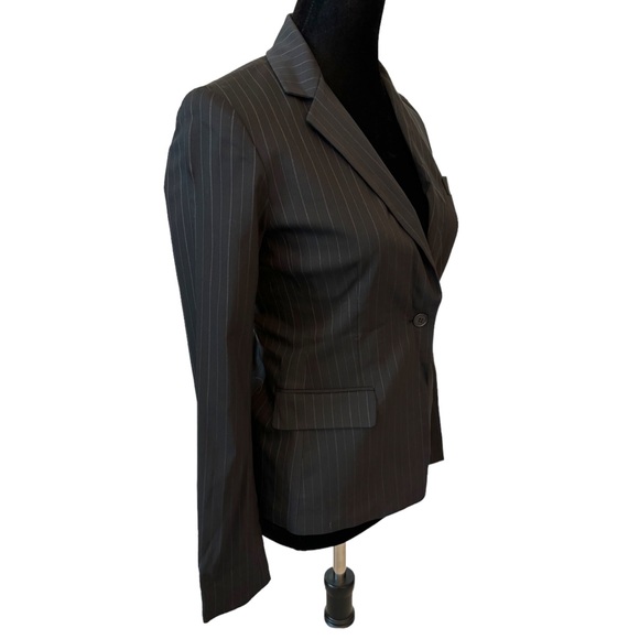 🎁 Elie Tahari Pinstripe Career Jacket Size 2 - Picture 4 of 6